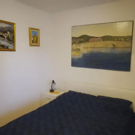 Mladen Apartman Za Obitelj Apartment Vodice