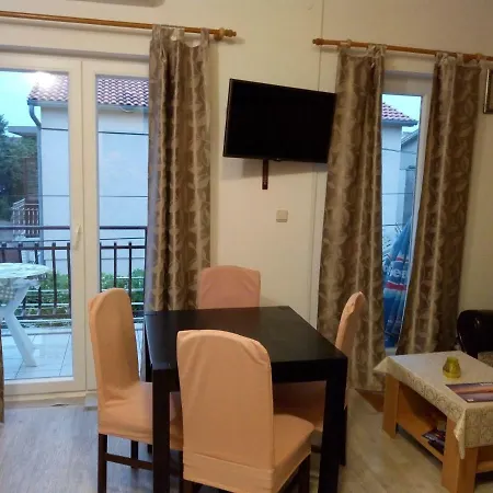 Mladen Apartman Za Obitelj
