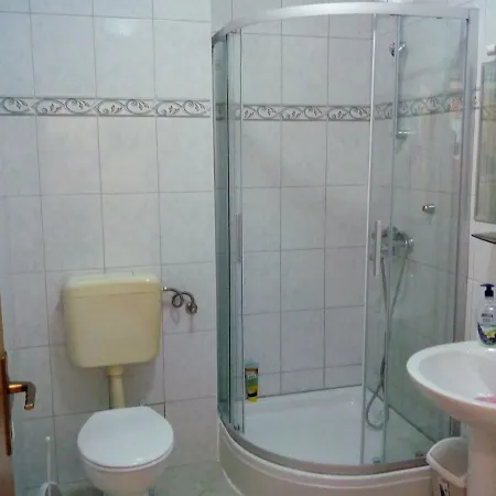 Mladen Apartman Za Obitelj Apartment *
