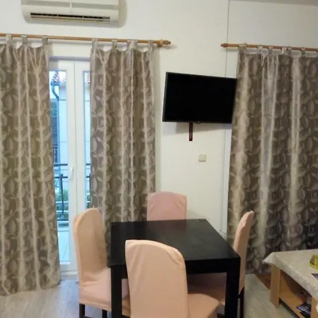 Mladen Apartman Za Obitelj Apartment