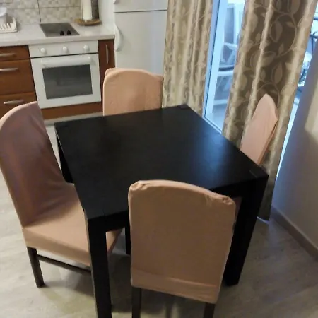 Mladen Apartman Za Obitelj Apartment Vodice